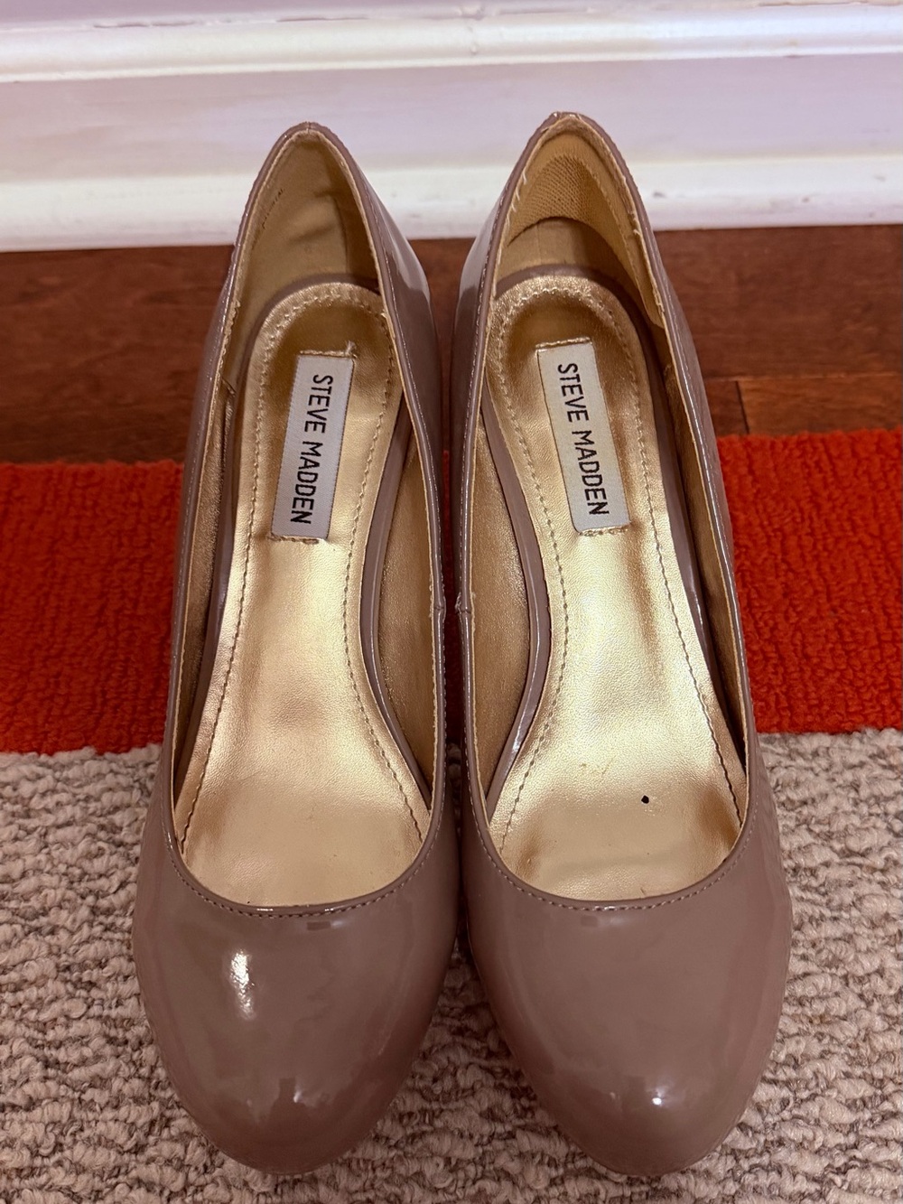 Steve Madden Taupe Patent Round-Toe Pumps